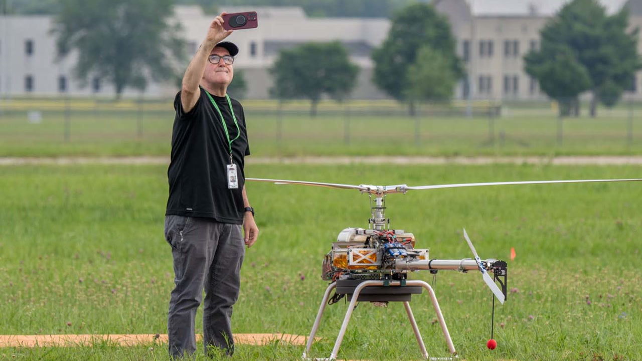 DARPA Made Small Drones Try to Carry Four Times Their Own Weight